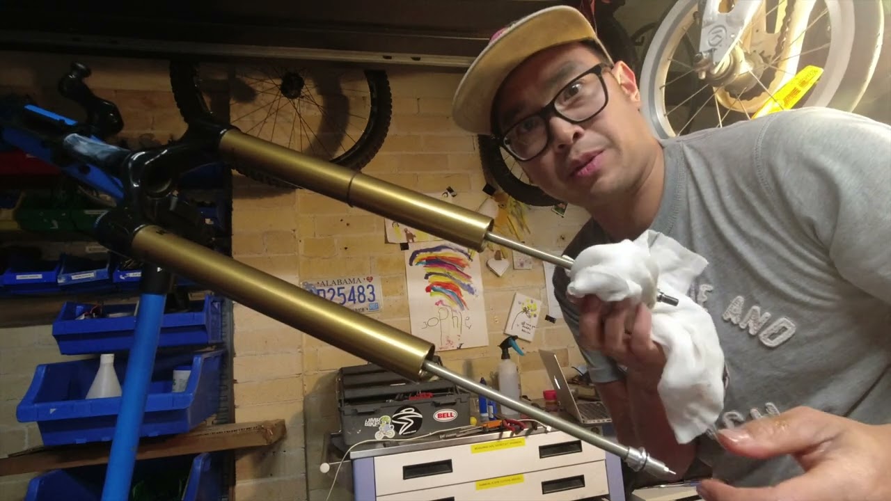 Fox 38 Lower Leg Service - and How to Change your Travel and Remove your air shaft in Fox 38 fork.