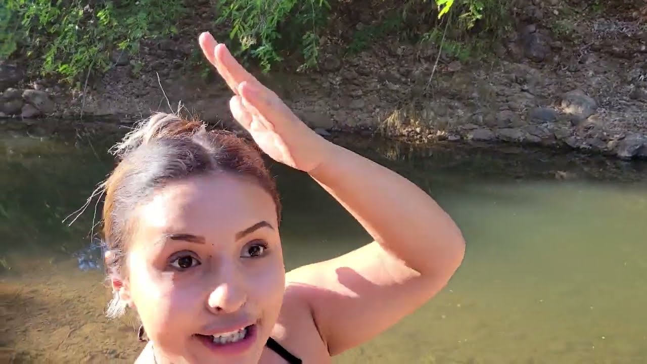 🌟-las chicas recuerdan este lugar  cuando el río iba grande