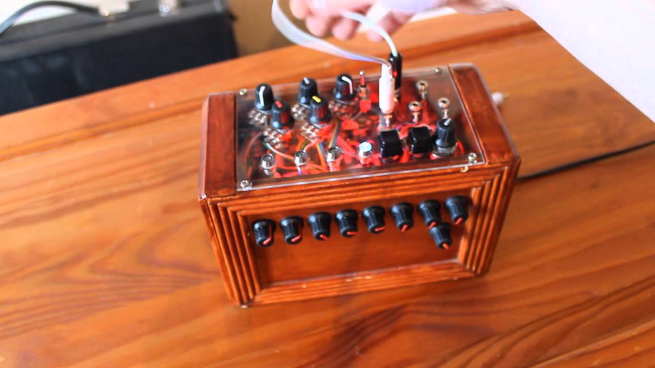DIY Synthesizer - Custom Korg Monotron + 8 Step Sequencer - KORG Octotron Mini Modular Synth