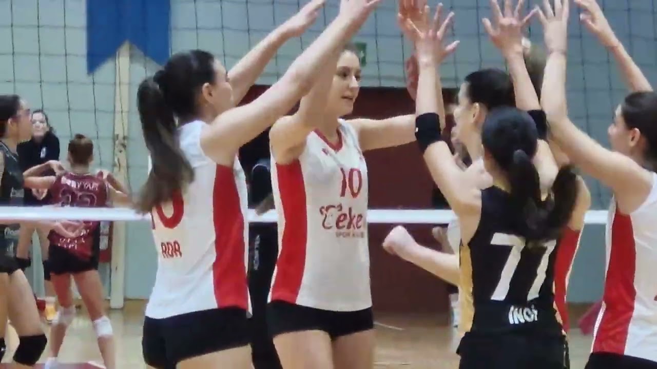 BURSA FETHİYE 1973 SPOR-EKER SPOR KARŞILAŞMASI