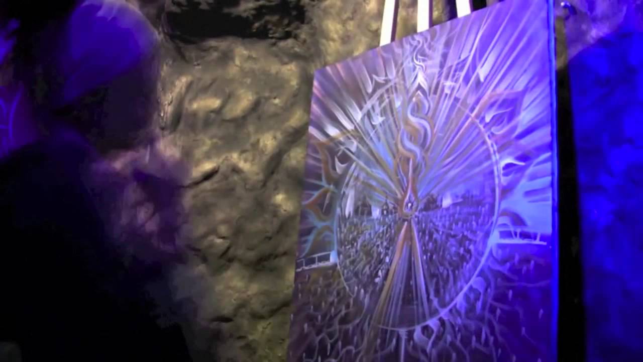 Timelapse of Amanda Sage Painting Live with Koan at Shanti Club Moscow 10.19.2012