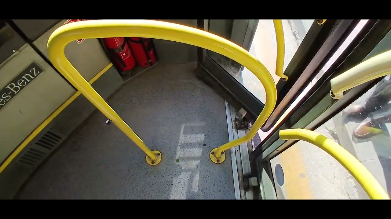 2. Nesil Mercedes Benz Conecto G Harika Duracak Sesi Ve Ara Sıra Çıkan Kokpitte İkaz Sesi.