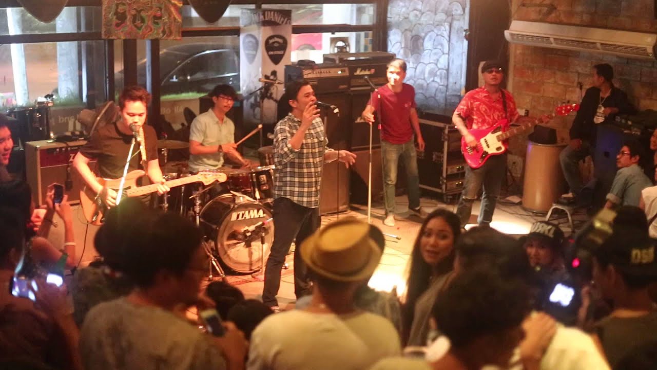 ขอให้ผม - Yokee Playboy live at Parking Toys