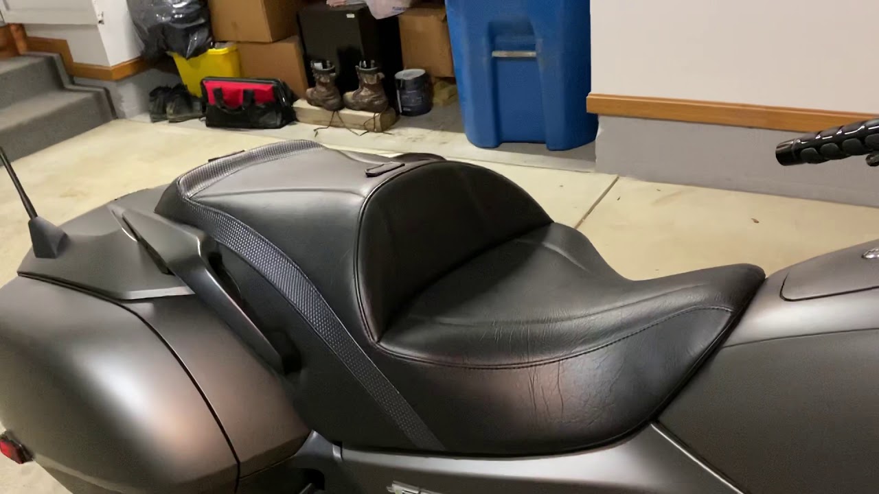 ULTIMATE Seat on Honda F6B Review