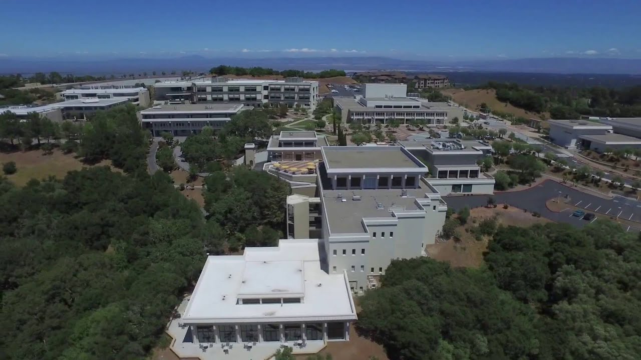 Ca&ntilde;ada College Drone Video