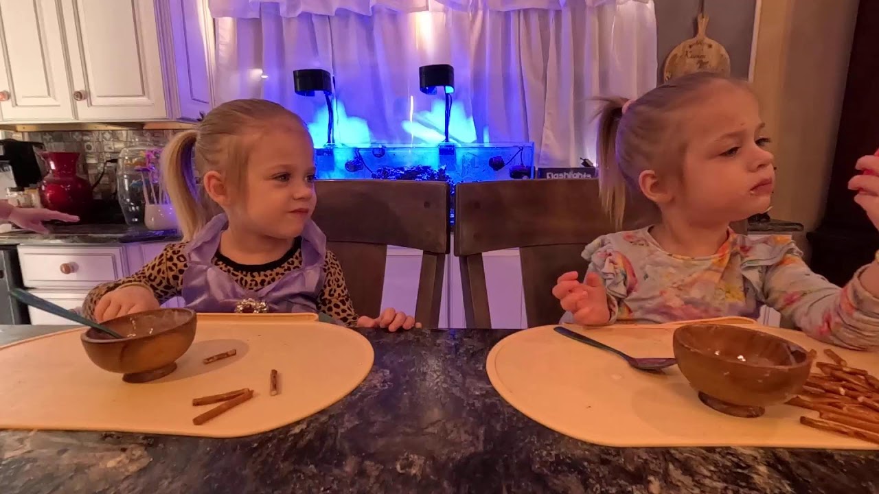 Twins try fun dip