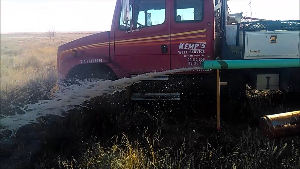 Air lift cleaning a well 100 gpm