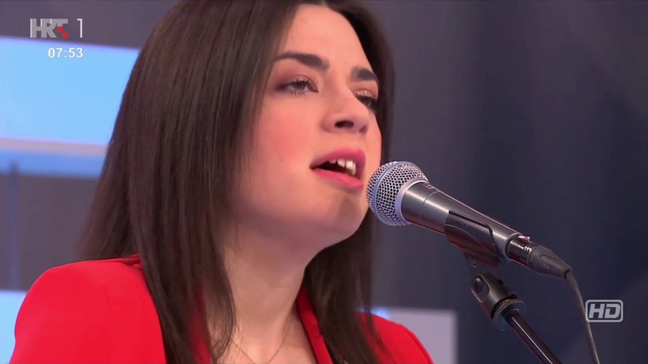 Mia Dimšić – Ovaj grad (live)