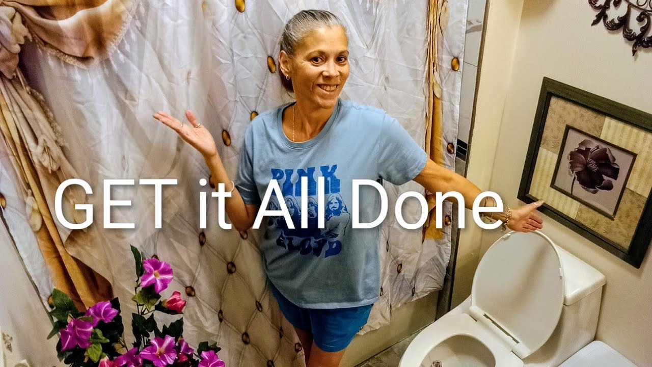 💫 BATHROOM CLEANING AND DECORATING || A TOUCH OF VALENTINE