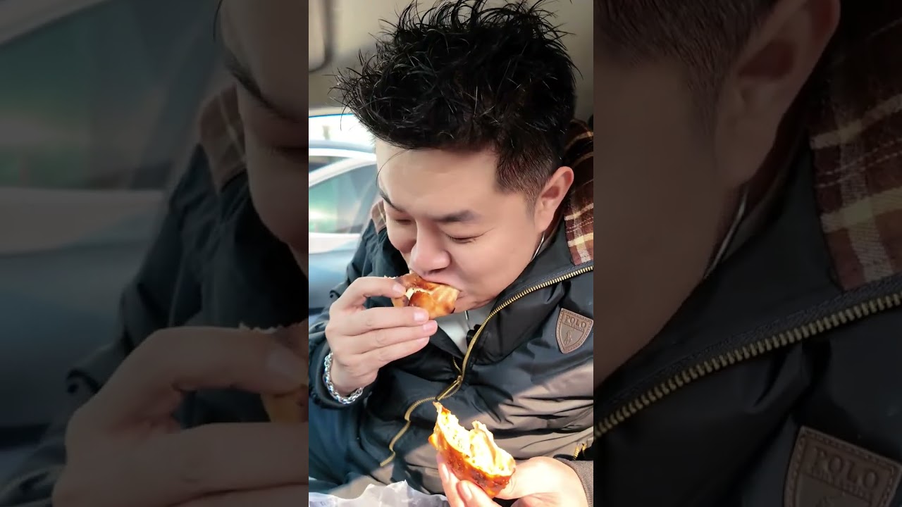 淄博南定路边摊美食，肉馕 烤包子 菜饼 茄盒！ #淄博美食 #同城美食 #路边摊 #美食分享 #烤包子