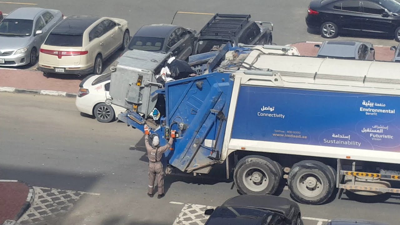 Dubai Garbage  Disposal / Waste Disposal in Dubai / Garbage Auto Trucks / UAE  Garbage Vehicle .
