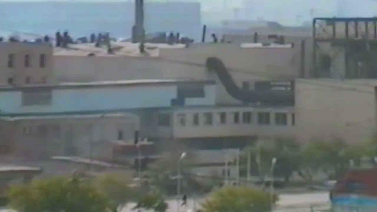 Nizami rayonu. 8 km qəsəbəsi. keçmiş M.Əzizbəyov metrosu. 1995