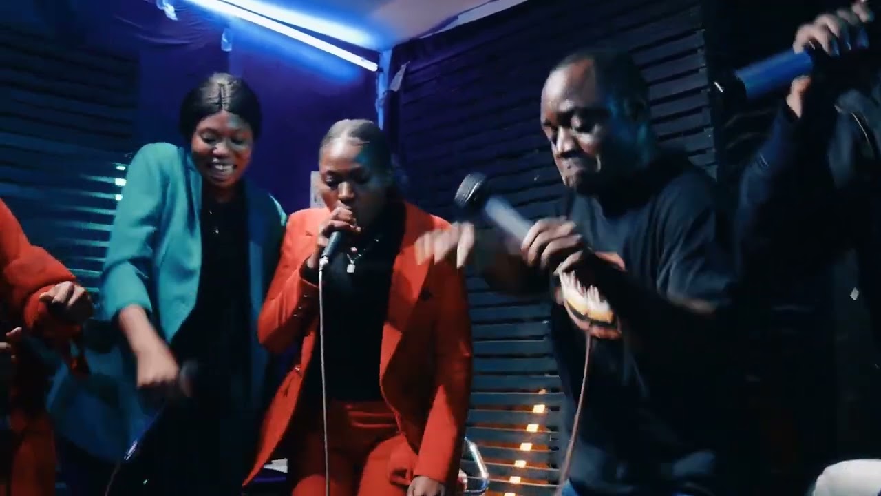 LIVE PAPA BANA LOUANGE EV. JEAN DE DIEU FEAT PAST. PAUL BAKENDA