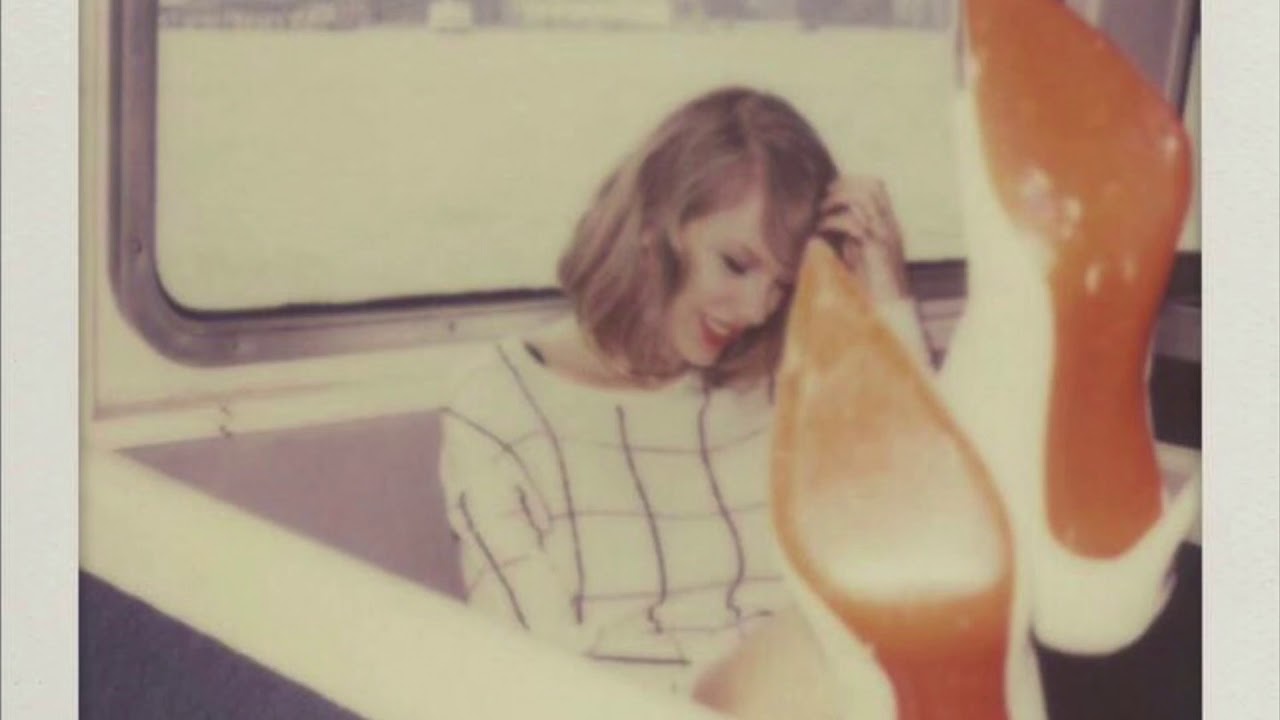 you are in love empty arena || taylor swift