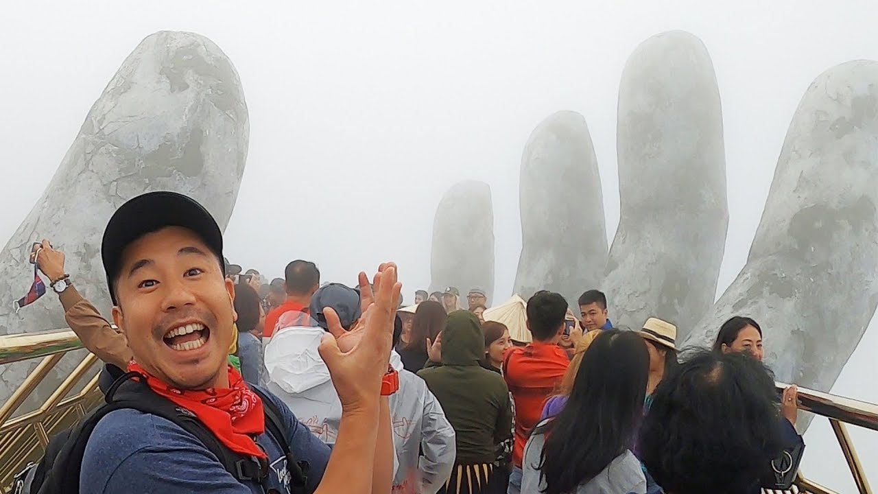 BA NA Hills, Longest Cable Car, Hands in the Mountains