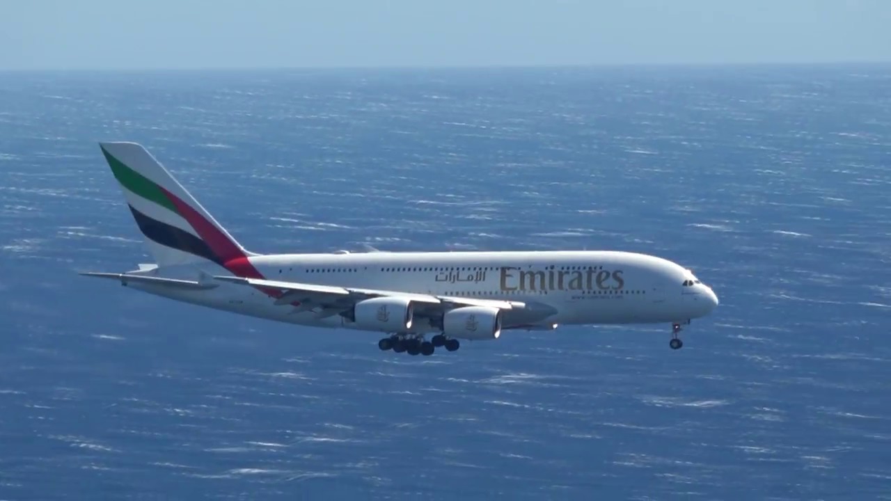 Airbus A380 windsurfing in Nice Baie des Anges