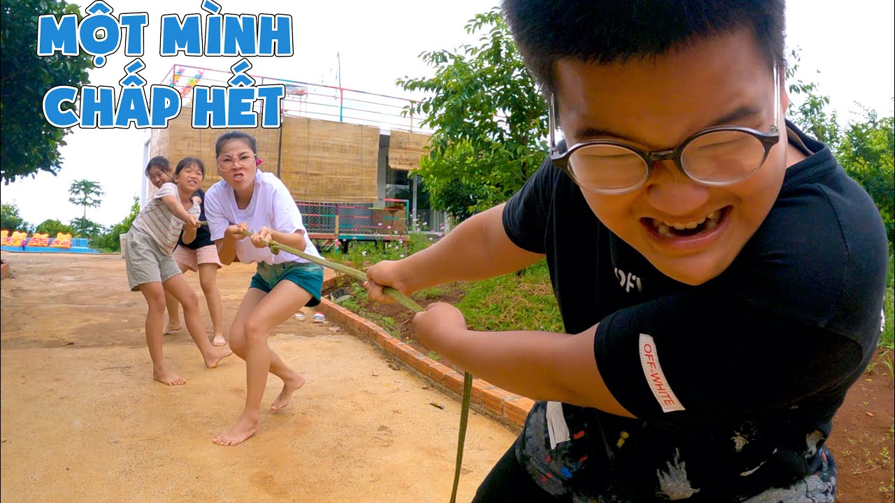 Phú Mập Chơi Kéo Co Một Mình Cân Cả Thế Giới