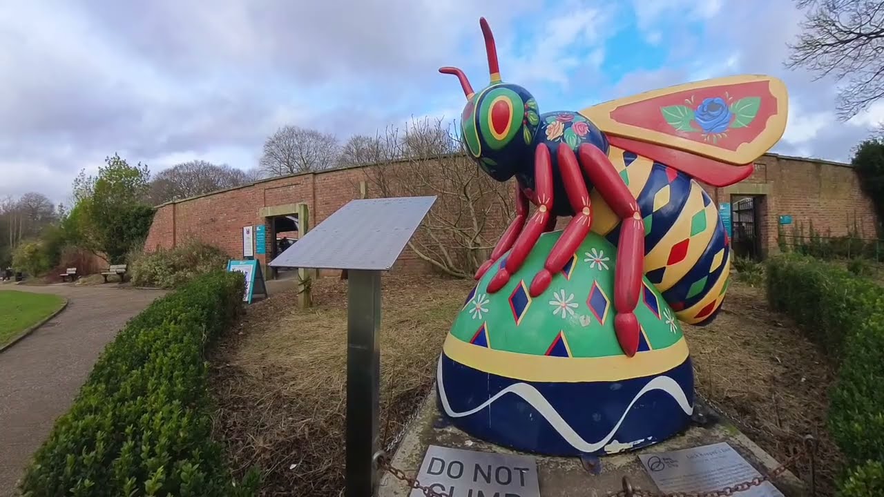 15-Mile Manchester Urban Ride, Heaton Park to the Etihad | Sunny Winter Spin
