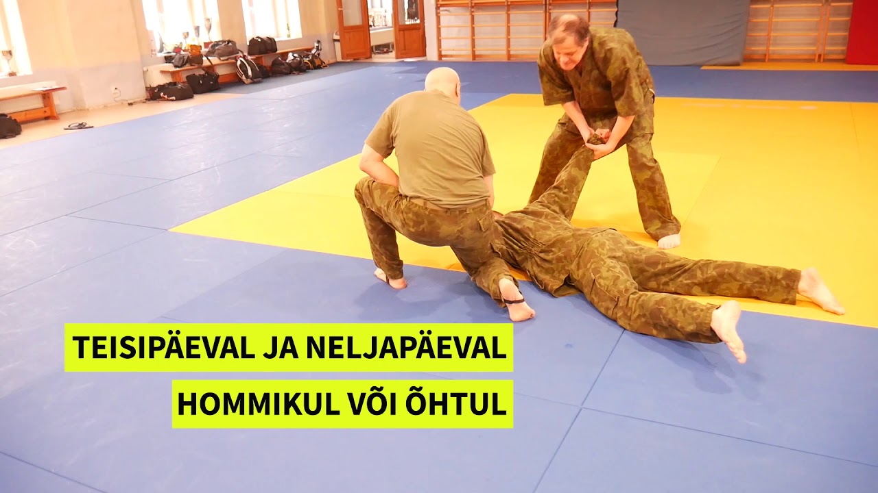 Kaitseliidu Tallinna maleva militaarse kahevõitluse trenn.