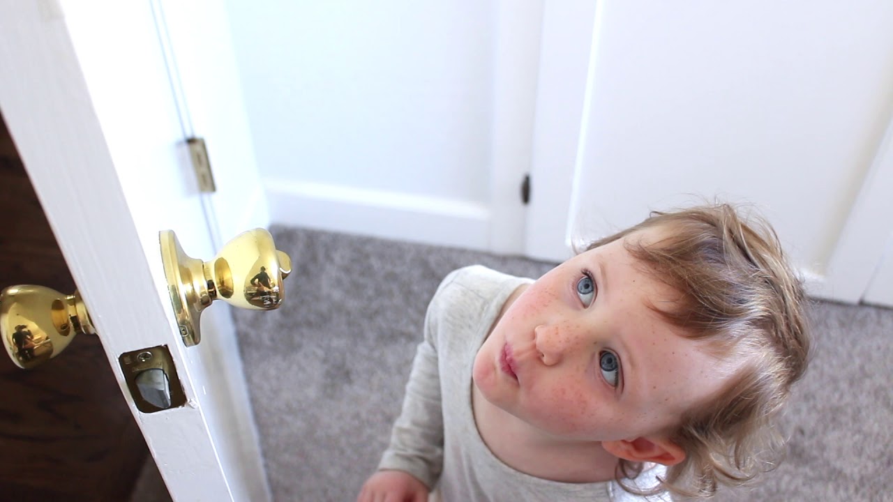 Doory, the ultimate babyproofing finger pinch guard