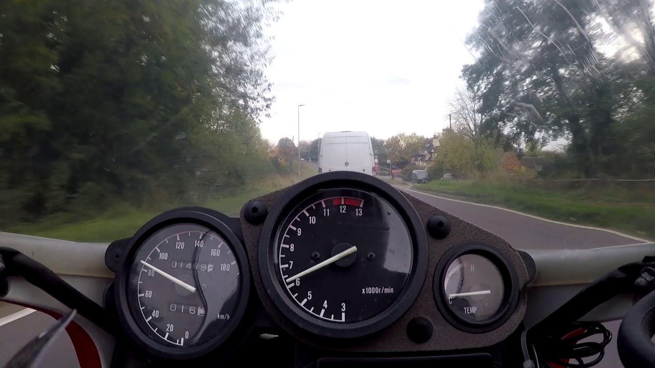 Yamaha TZR250 3MA testride.