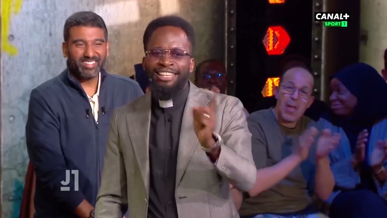 Herman Amisi sur le plateau de Jmoins 1 J-1