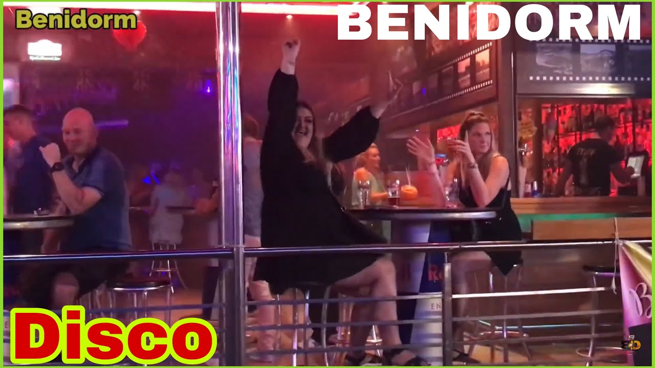 BENIDORM it’s Disco Time English street weekend Night #benidorm #disco