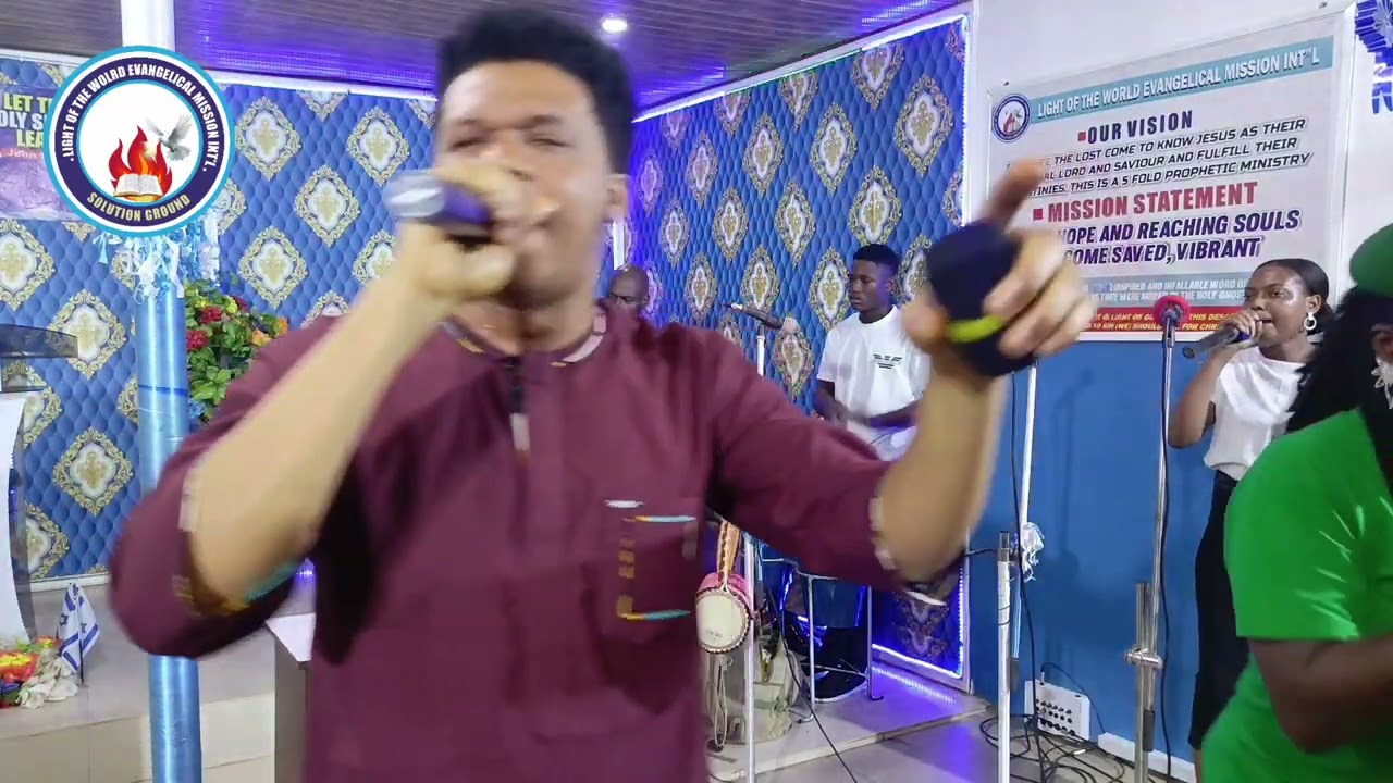 The spirit of worship. Minister Terry @LOWEMINTERNATIONAL August praise night 2025