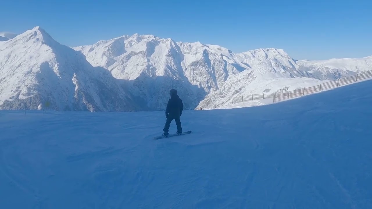 Alps  France  ski resort  Les 2 Alpes  Vallons du  Diable 2815   1650 m  2026   !!!!!!