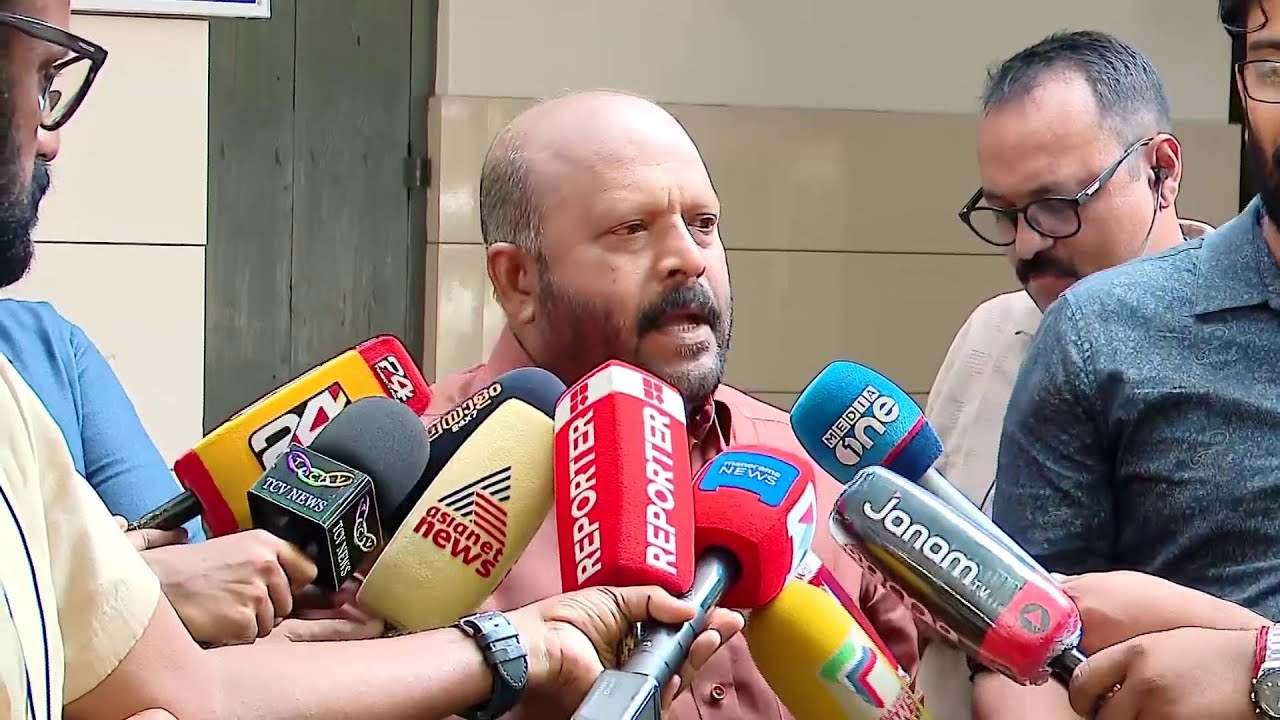 ''പൂരം കലക്കലിൽ ഒന്നാംപ്രതി അന്നത്തെ കളക്ടർ;അദ്ദേഹം പിന്നീട് BJP ഭരിക്കുന്നയിടത്ത് സെക്രട്ടറിയായി'