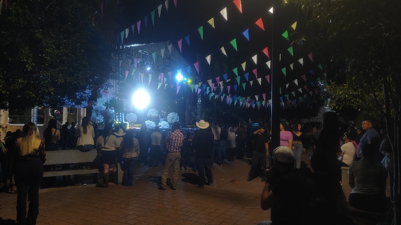 Coronaci&oacute;n de reina electa de las fiestas patronales de San Tadeo Calvillo Ags. en su edici&oacute;n 2025
