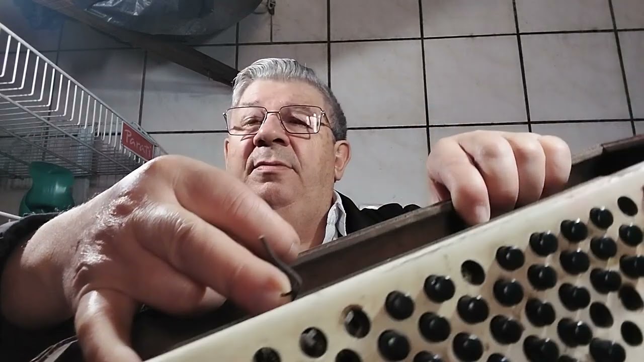 TECLAS E BAIXOS TRANCANDO FAÇA VOCÊ MESMO