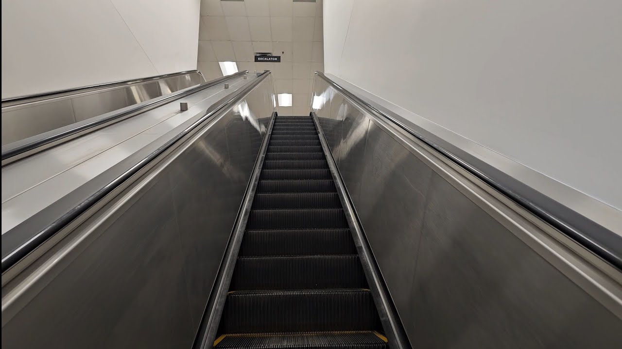 Schindler Escalators @ Kohl's - Eden Prairie Center - Eden Prairie, MN