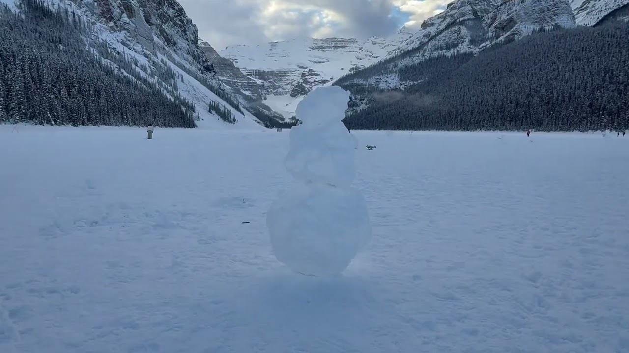 冰雪世界里的Lake Louise