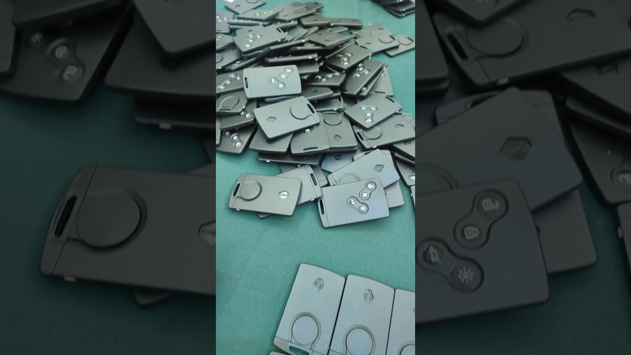 Renault car key remote, please contact WA: +8618066276777