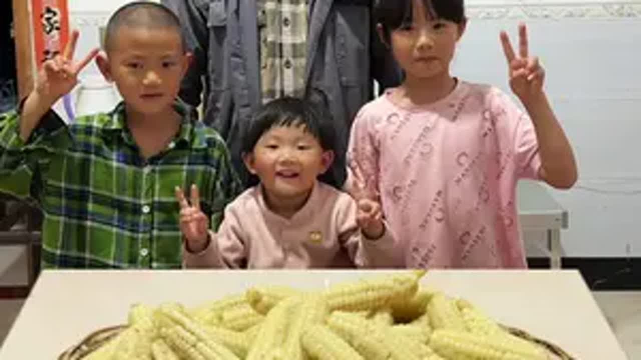 记录我们平凡的生活记录真实生活 乡村美食 乡村守护人 拇指玉米