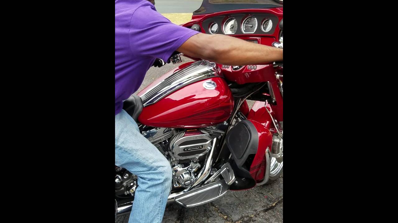 2016 CVO Streetglide flyby