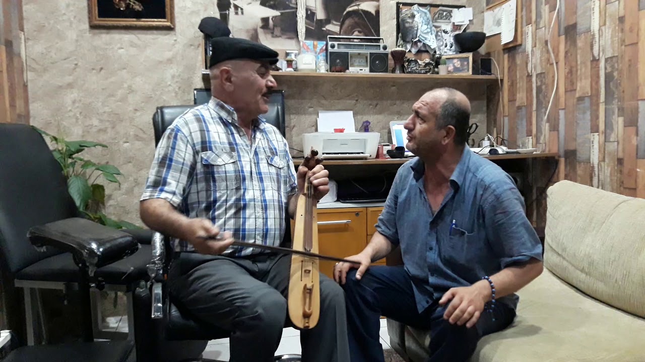 SELAM ARKADAŞLAR.TUYLUOGLU YINE DÖKTÜRÜYOR.CAY FILIZI GIBISUN HER YANIN IKIBUCUK IYI SEHIRLER...