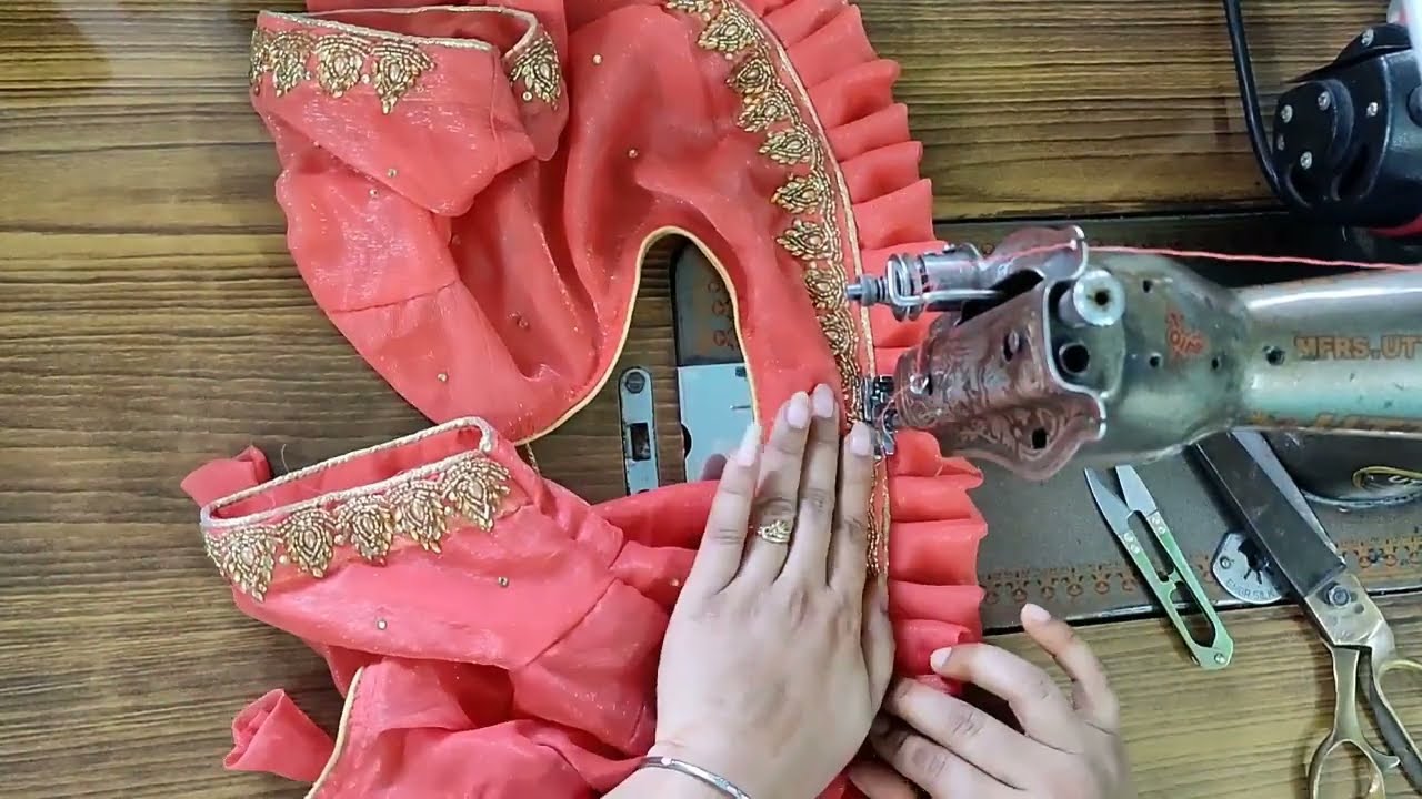 सिले हुऐ ब्लाउज की लंबाई कैसे बढ़ाएं || Purane Blouse Ko Dijiye New Look ||