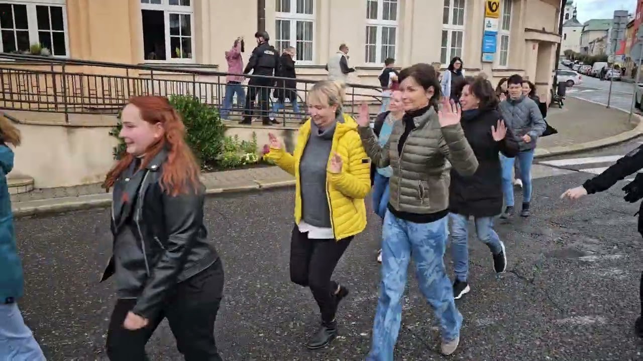 @orlickatv: Taktické cvičení: Střelec na radnici