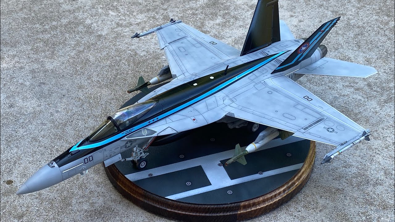 Meng 1/48 FA-18E Build Part 3: Painting the Stripes and Finishing it up