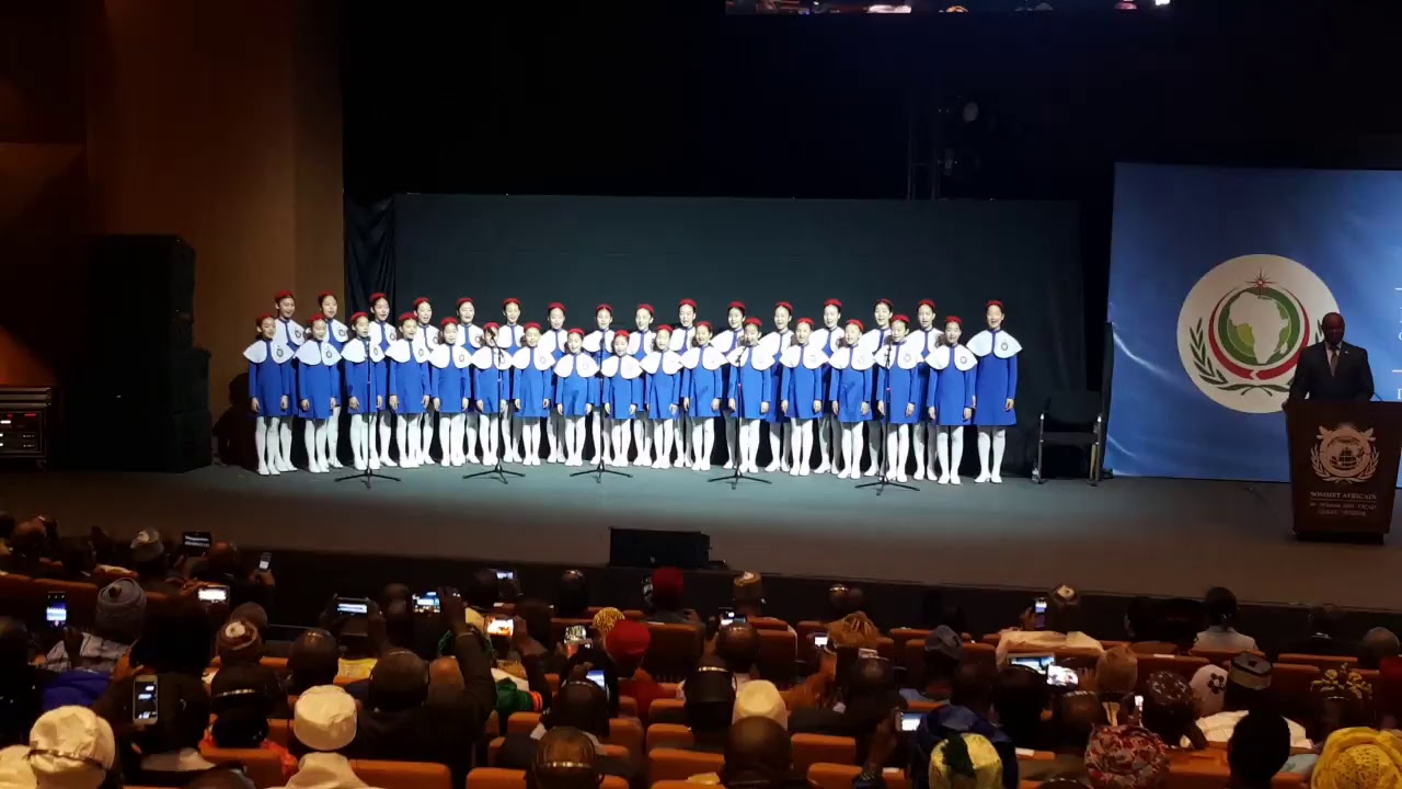 La prestation des jeunes Angels de la Cor&eacute;e au sommet africain pour la paix universelle