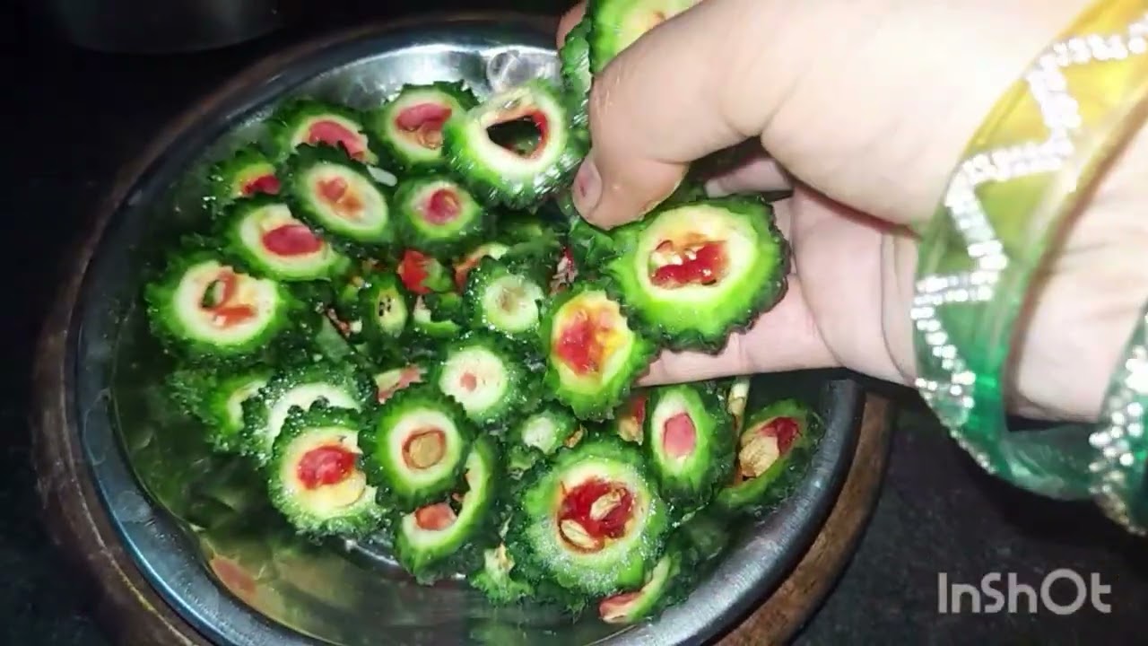 ऐसे बनाओ कच्चे करेले कि नए रेसिपी जिसे देखकर ही लालच आ जाये ! #karela#karelasabjikarela#tanikitchen 