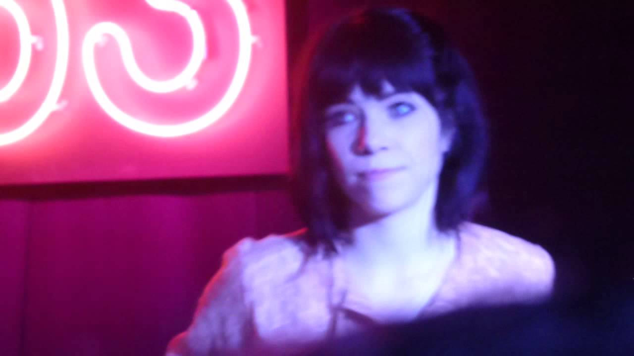 Carly Rae Jepsen - Your Type (Acoustic) (HD) - HMV, 363 Oxford Street - 18.09.15
