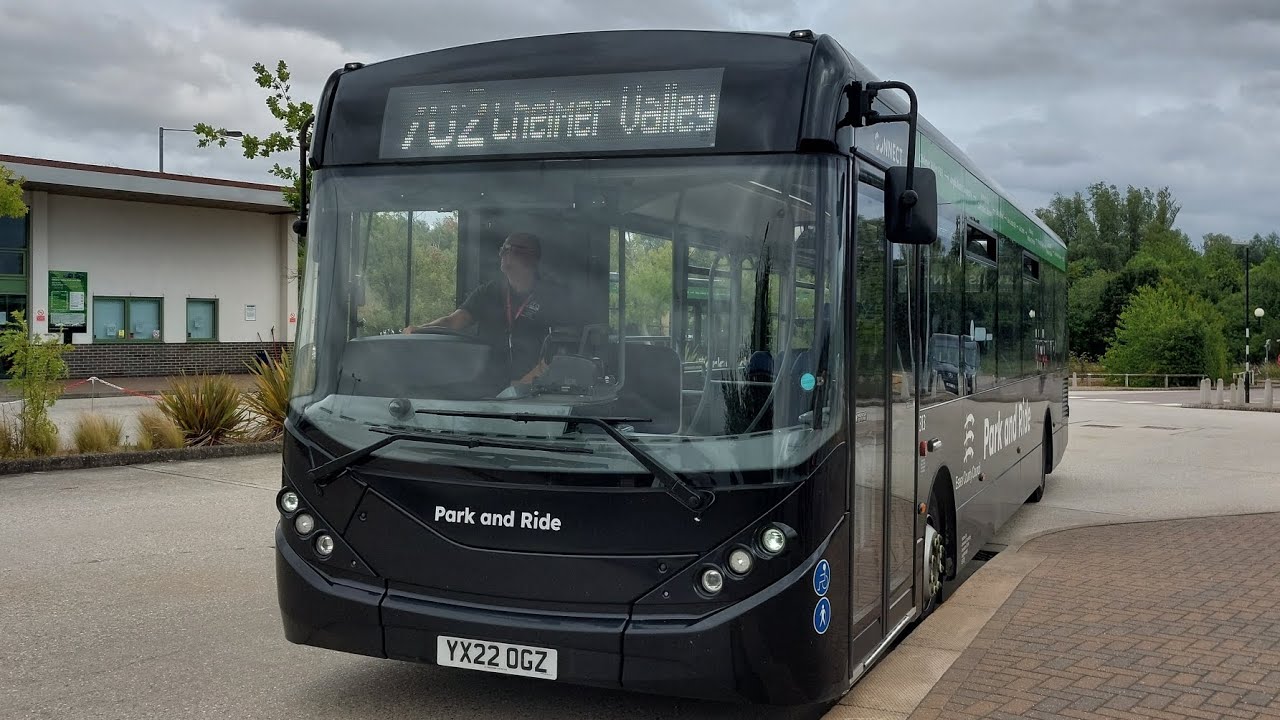 Fast Thrash - Central Connect 313 ADL Enviro200 MMC working the 702