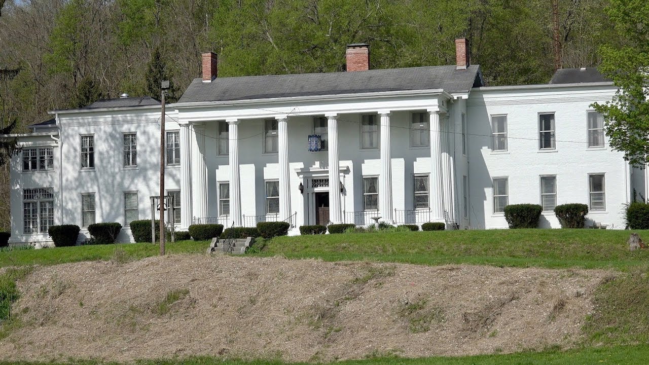 Tour  the  1831  Elmhurst  Mansion,  Connersville,  Indiana