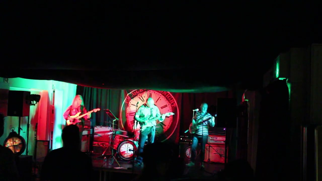 Slipped Disc Blues Band at The Lounge Bar, Alton: 23rd Sept '22