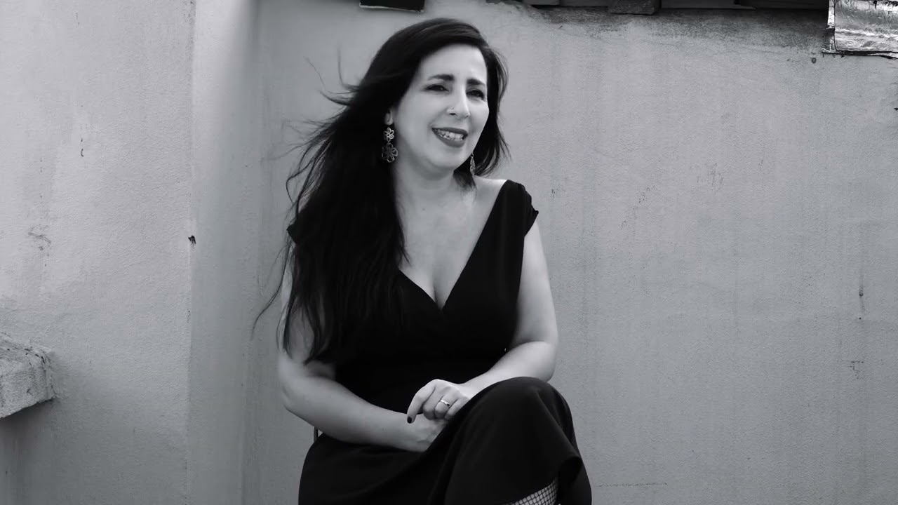 Ceren Tügen Akdeniz ft. Çetin Akdeniz - Sabahın Seherinde Ötüyor Kuşlar