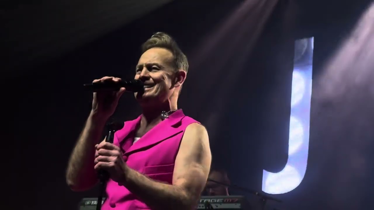 Jason Donovan - Too Many Broken Hearts (Doin’ Fine 25 tour)