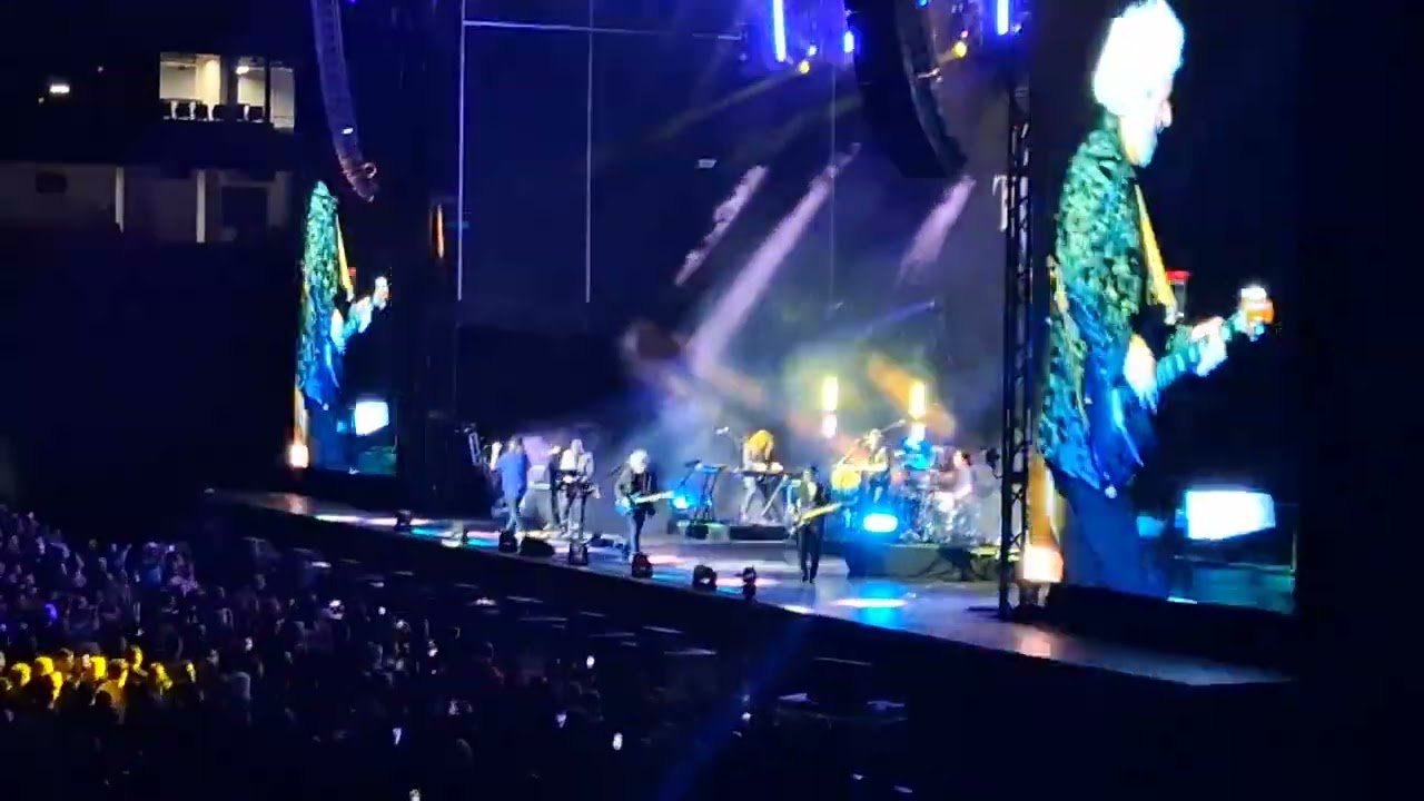 Toto - I'll Supply the love & Hold the line (Claro Arena 11-12-2025)